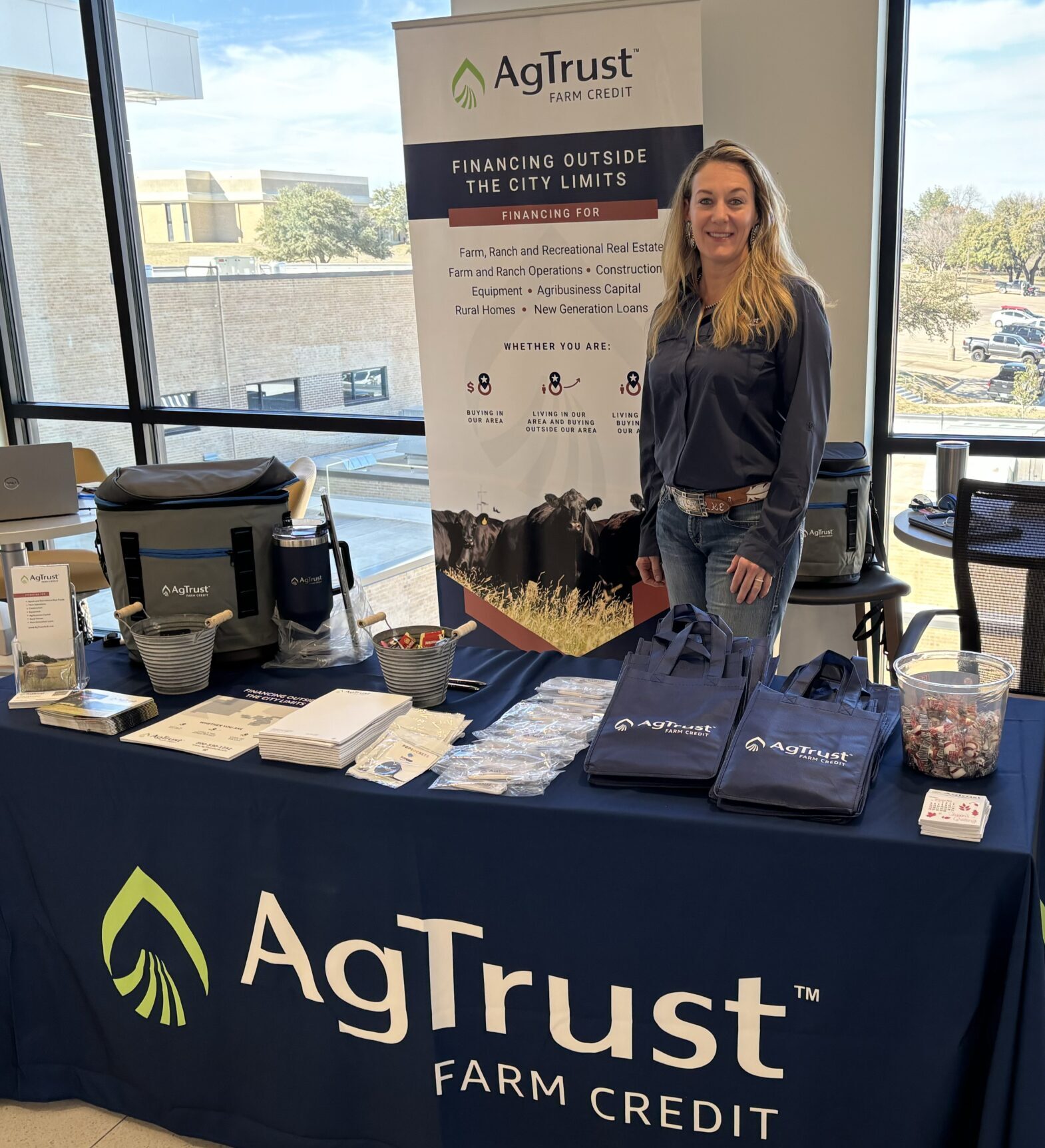Image of Lindsey Ellsworth of the AgTrust Weatherford branch at the Greater Metro West Association of Realtors Farm & Ranch Summit